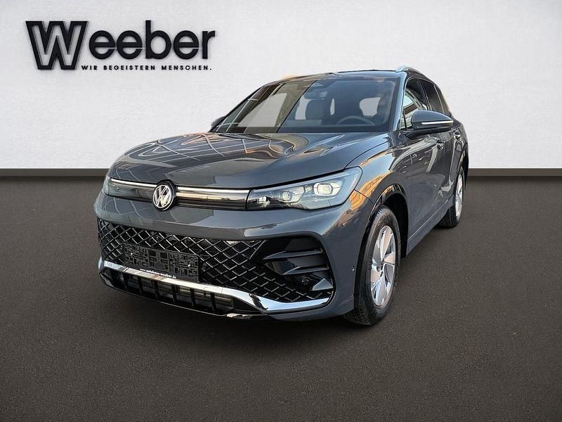 Neu VW Tiguan R-line 150 PS (110 kW) 2026 Grau SUV