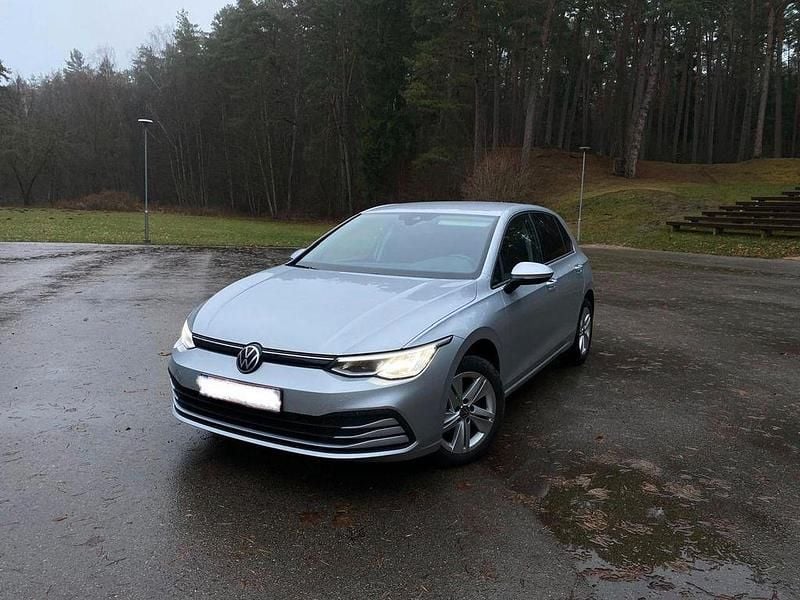 Grau Gebraucht 2021 VW Golf VIII Limousine | 14.799 € (Superpreis) - Bild 1/4