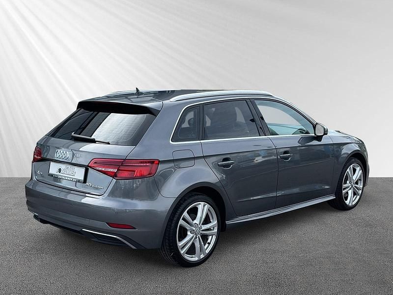 Gebraucht Audi A3 Design 150 PS (110 kW) 2020 Grau Limousine