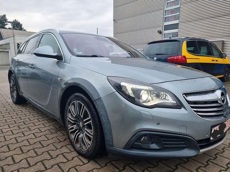 Silber Gebraucht 2014 Opel Insignia Kombi | 4.999 € (Guter Preis) - Bild 1/4