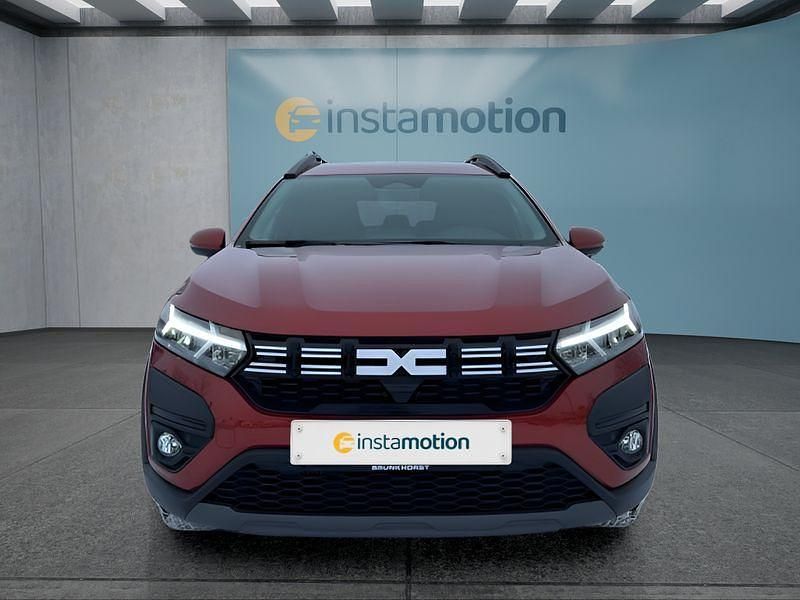 Neu Dacia Jogger 101 PS (74 kW) 2025 Braun Van / Kleinbus