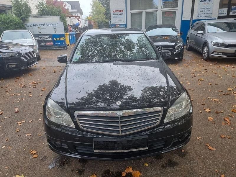 Gebraucht Mercedes C180 156 PS (114 kW) 2009 Schwarz Limousine