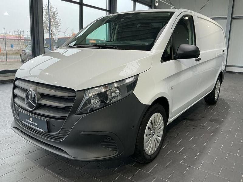 Second-hand Mercedes Vito 163 CP (119 kW) 2024 Alb Van