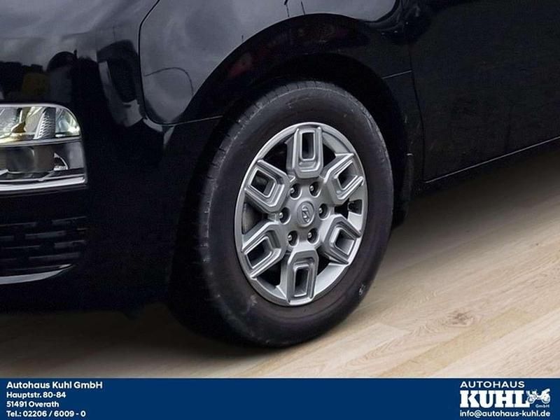 Gebraucht Hyundai Staria Trend 177 PS (130 kW) 2024 Abyss black Van / Kleinbus