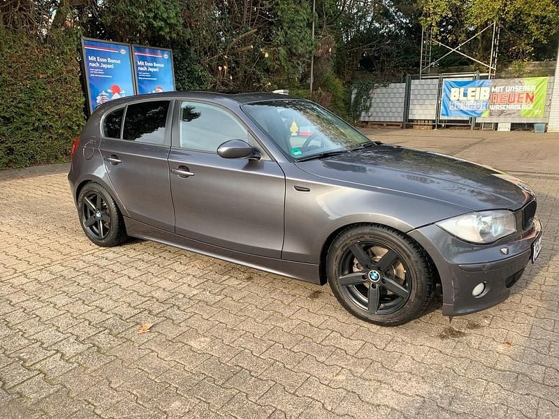 Grau Gebraucht 2006 BMW 120 Kleinwagen | 1.700 € (Superpreis) - Bild 1/4
