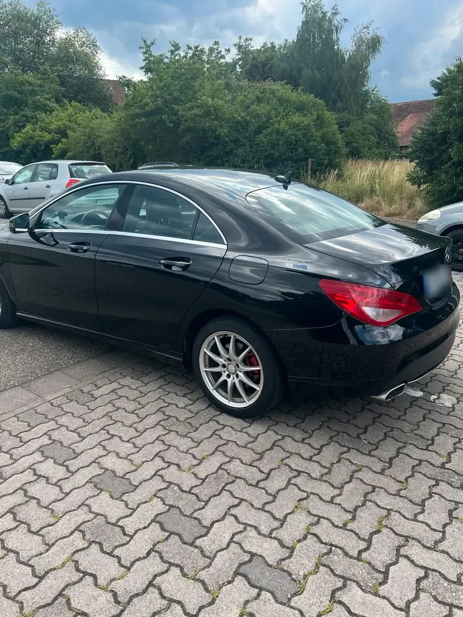 Gebraucht Mercedes CLA220 170 PS (125 kW) 2013 Schwarz Coupé