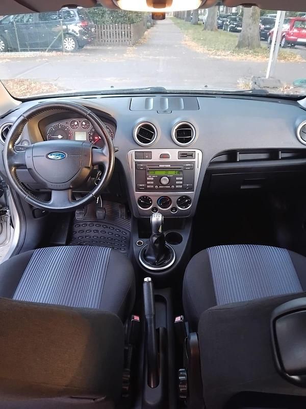 Gebraucht 2009 Ford Fusion Limousine | 1.000 € (Guter Preis) - Bild 1/4