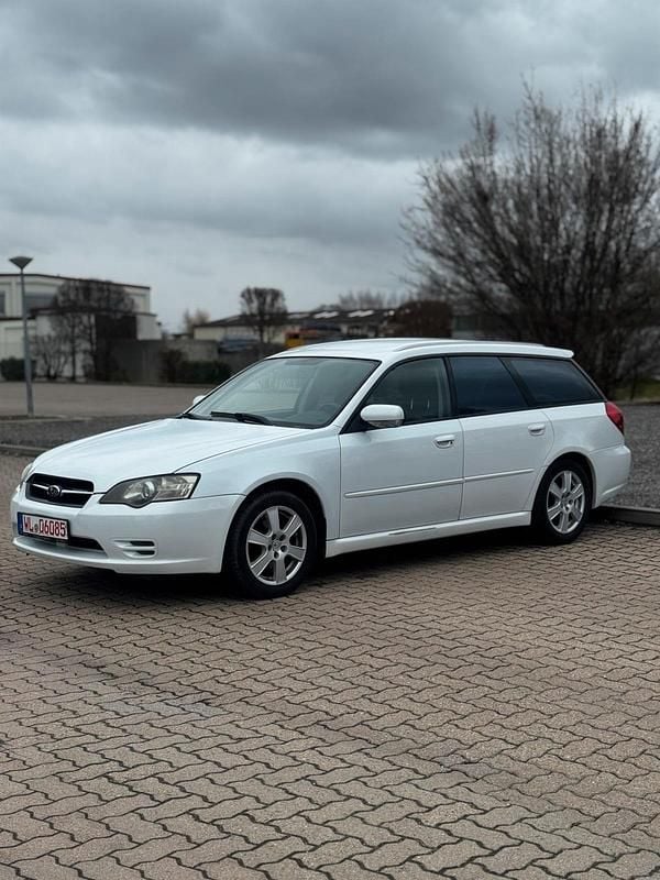 Gebraucht Subaru Legacy 137 PS (100 kW) 2005 Weiß Kombi
