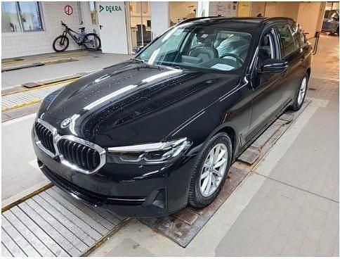 Gebraucht BMW 520 Performance 190 PS (139 kW) 2022 Schwarz Limousine