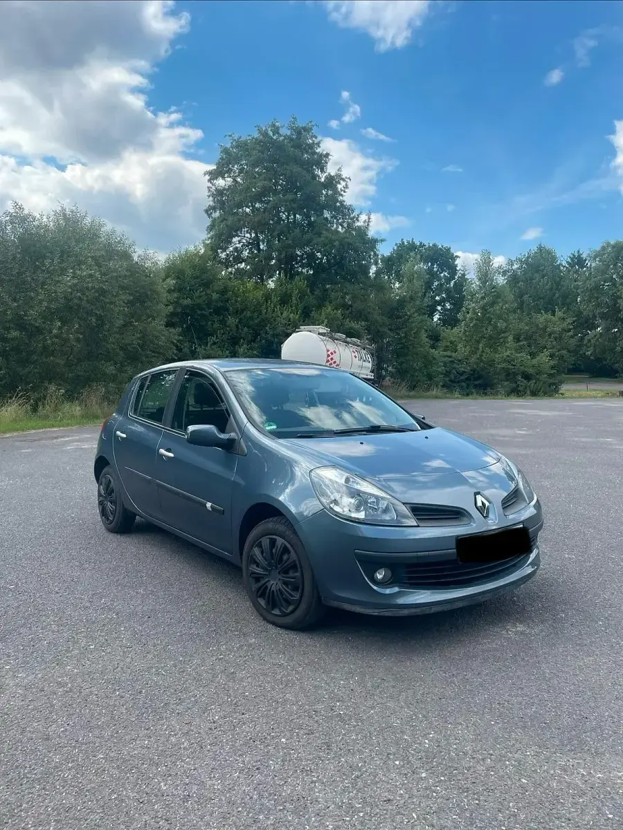 Gebraucht Renault Clio III 73 PS (53 kW) 2005 Grau Kleinwagen