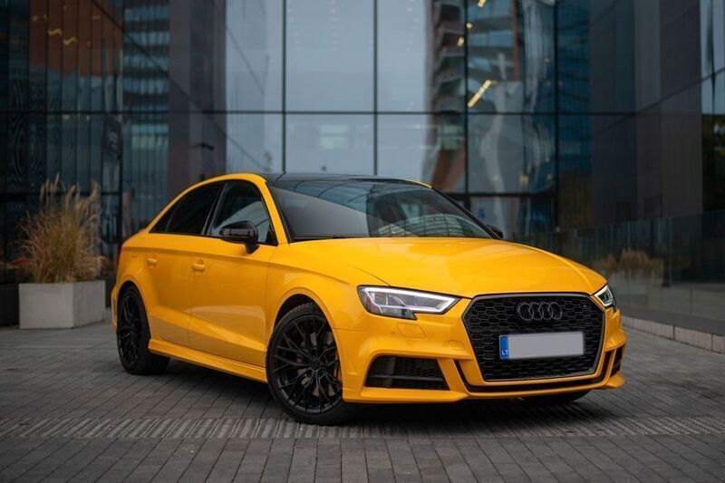 Gelb Gebraucht 2017 Audi S3 Sport Limousine | 24.500 € - Bild 1/4
