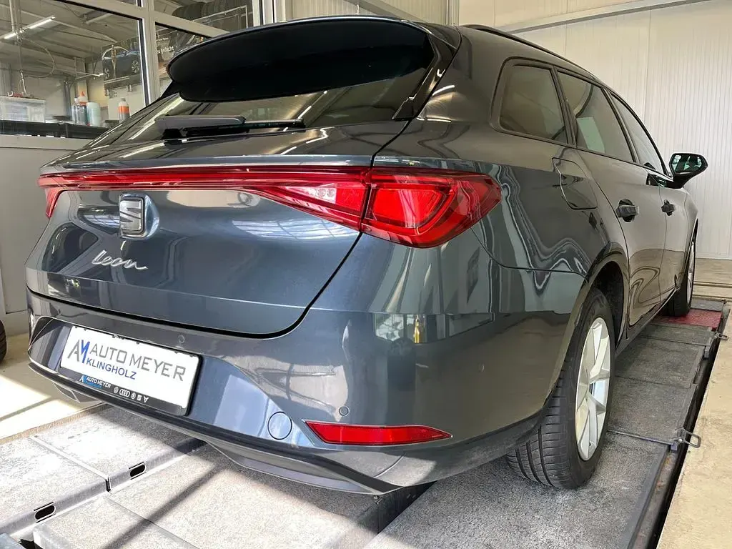 Gebraucht Seat Leon Style 150 PS (110 kW) 2022 Magnetic tech Kombi