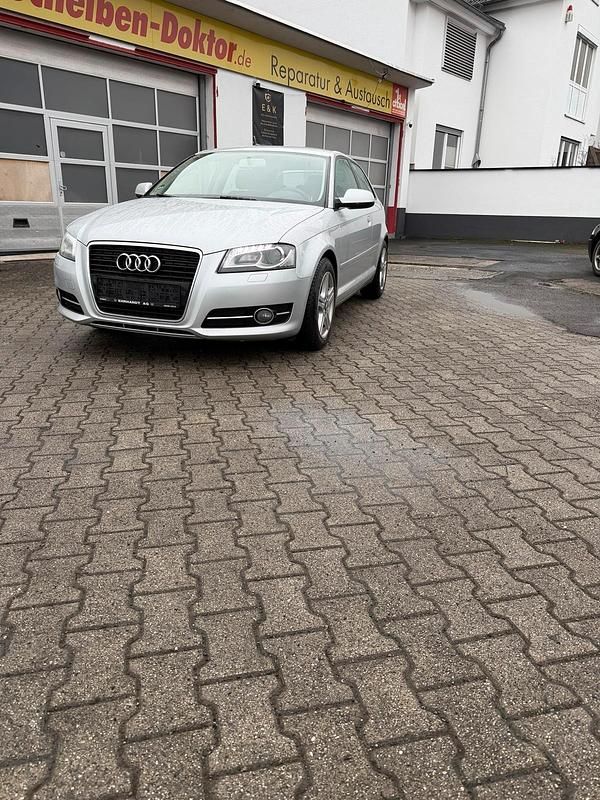 Gebraucht Audi A3 Ambition 125 PS (91 kW) 2010 Silber Kleinwagen