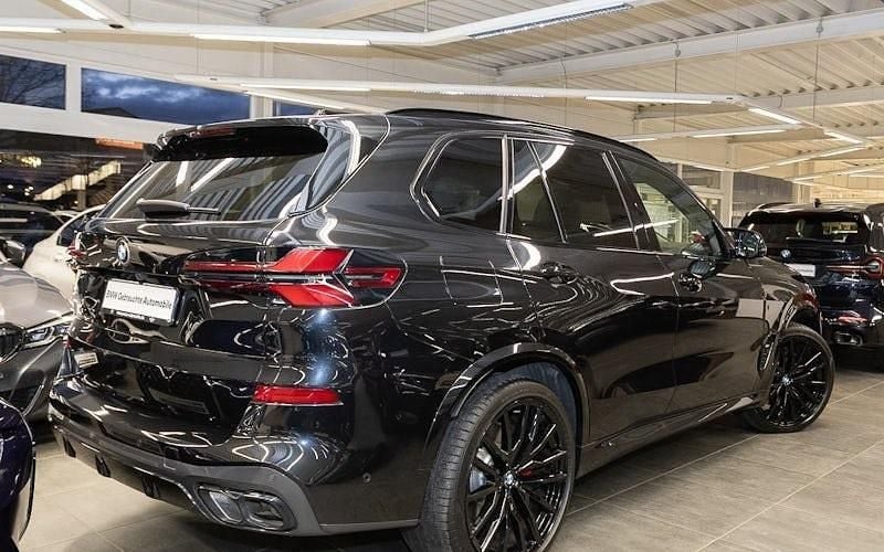 Gebraucht BMW X5 M Sport 530 PS (389 kW) 2024 Schwarz SUV