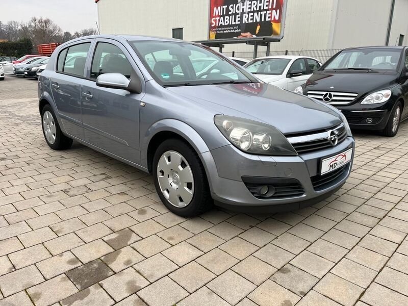 Gebraucht Opel Astra Edition 105 PS (77 kW) 2005 Silber Limousine