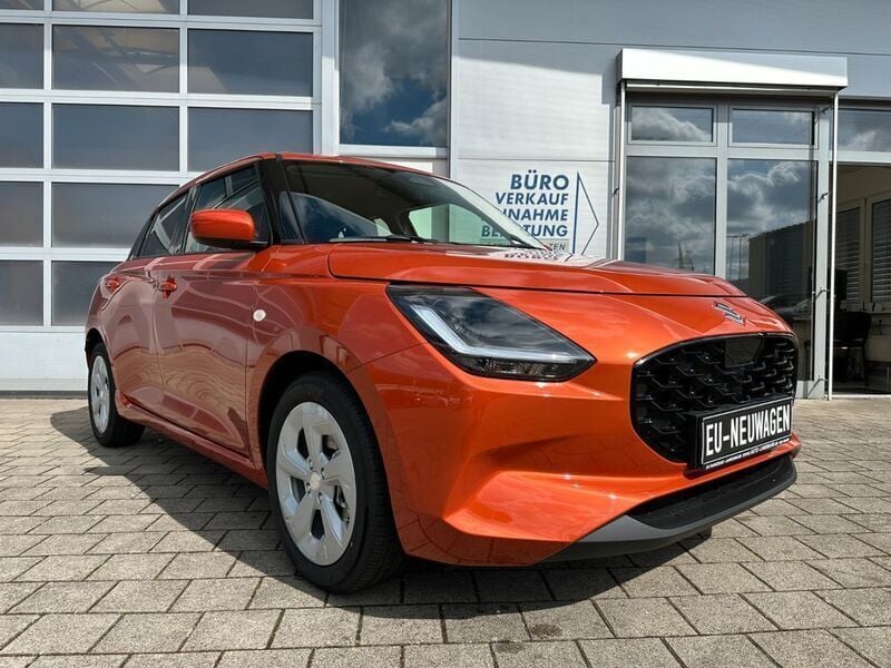 Neu Suzuki Swift 83 PS (61 kW) 2025 Orange Kleinwagen