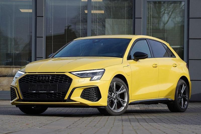 Gebraucht Audi A3 S-Line 150 PS (110 kW) 2022 Gelb Limousine