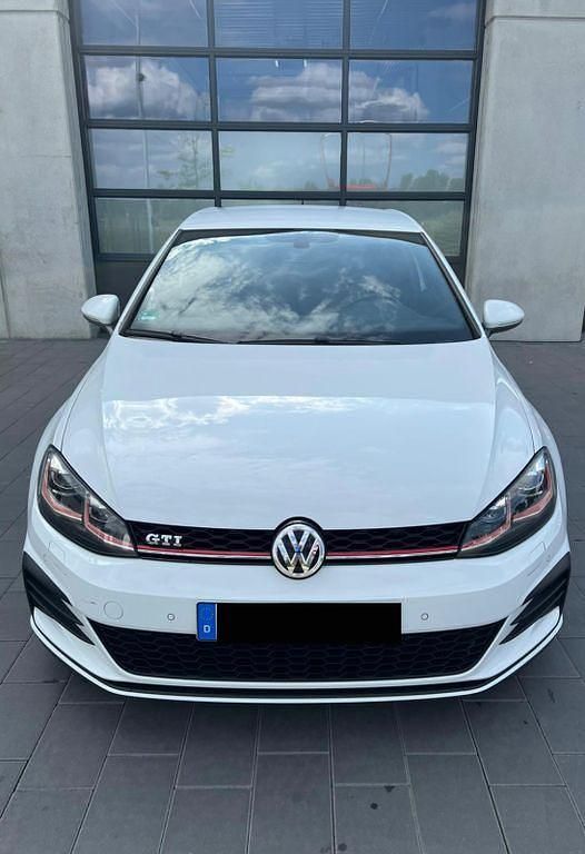 Weiß Gebraucht 2017 VW Golf VII GTI Limousine | 17.200 € (Guter Preis) - Bild 1/4