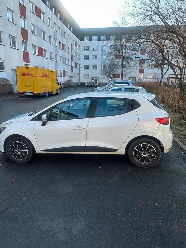 Gebraucht Renault Clio IV 90 PS (66 kW) 2016 Weiß Kleinwagen
