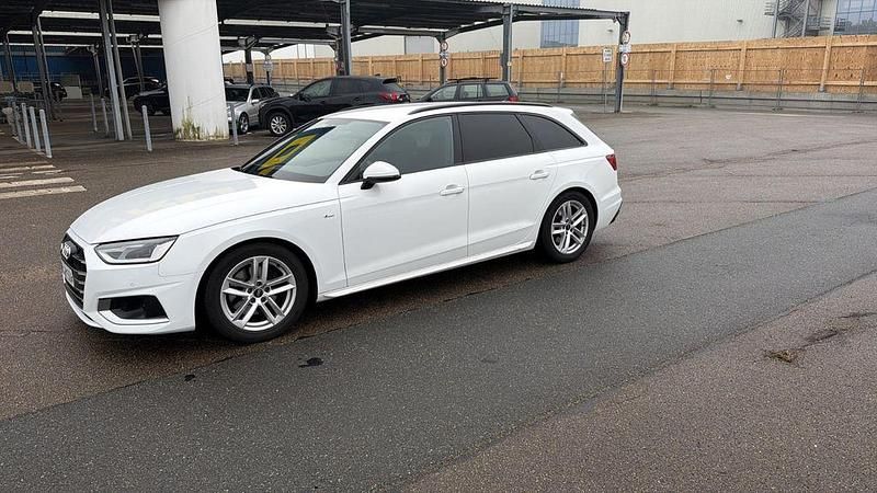 Gebraucht Audi A4 S-Line 150 PS (110 kW) 2021 Weiß Kombi