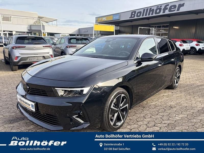 Karbon schwarz (metallic) Gebraucht 2024 Opel Astra Kombi | 20.988 € (Guter Preis) - Bild 1/4