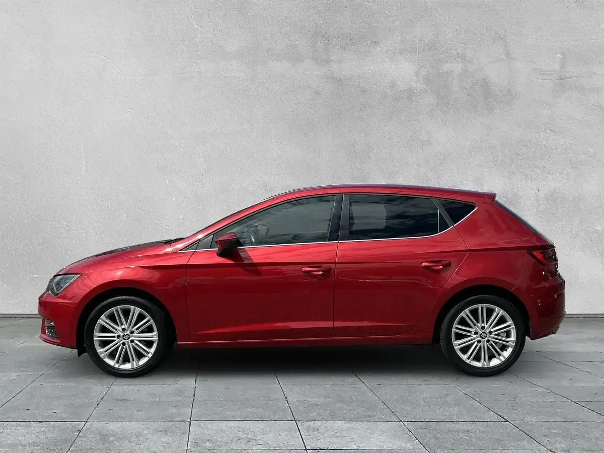 Gebraucht Seat Leon XCELLENCE 150 PS (110 kW) 2019 Rot Limousine