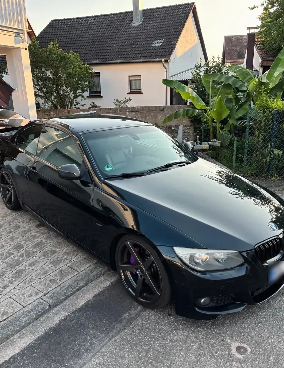 Gebraucht BMW 335 Cabriolet 306 PS (225 kW) 2010 Schwarz Cabrio