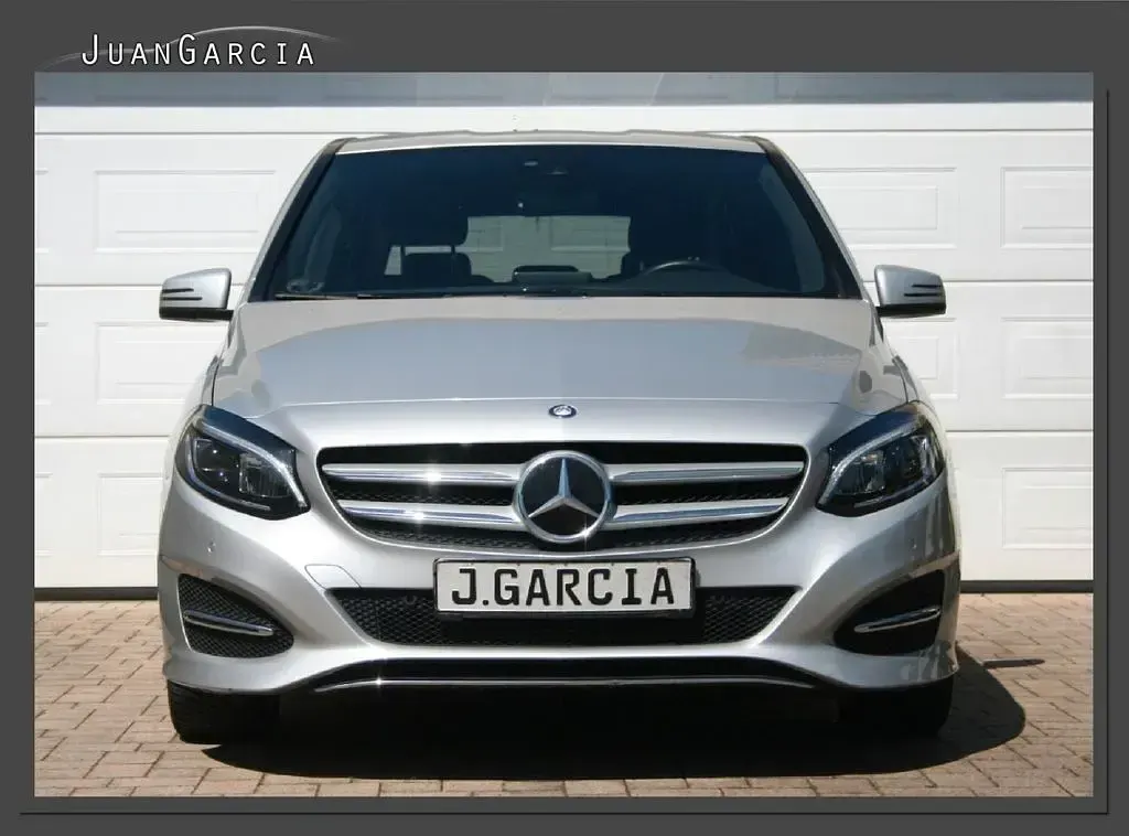 Gebraucht Mercedes B200 Urban 156 PS (114 kW) 2016 Silber Kleinwagen