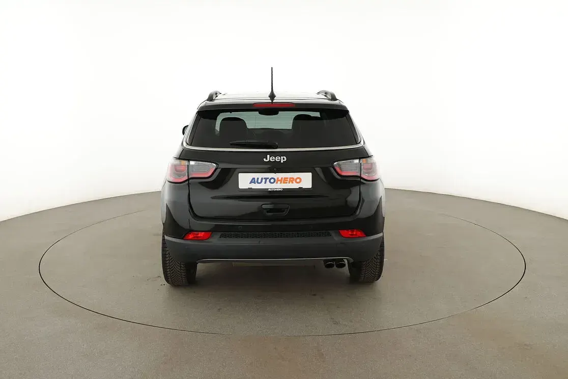 Gebraucht Jeep Compass Limited 170 PS (125 kW) 2019 Schwarz SUV