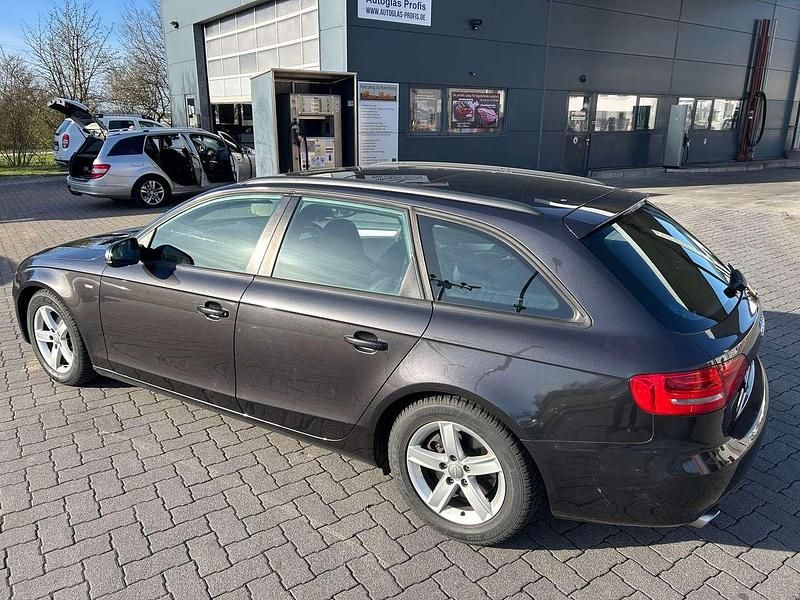 Gebraucht Audi A4 S-Line 190 PS (139 kW) 2010 Schwarz Kombi