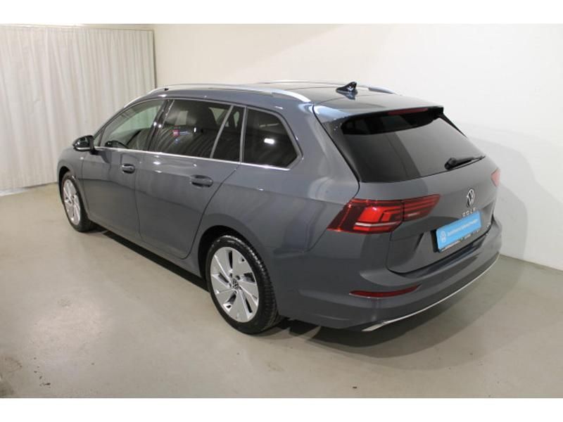 Gebraucht VW Golf VIII Style 150 PS (110 kW) 2024 Grau Kombi