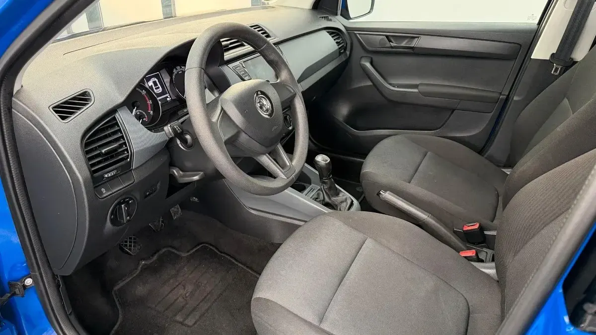Gebraucht Skoda Fabia Cool Plus 60 PS (44 kW) 2019 Blau Limousine