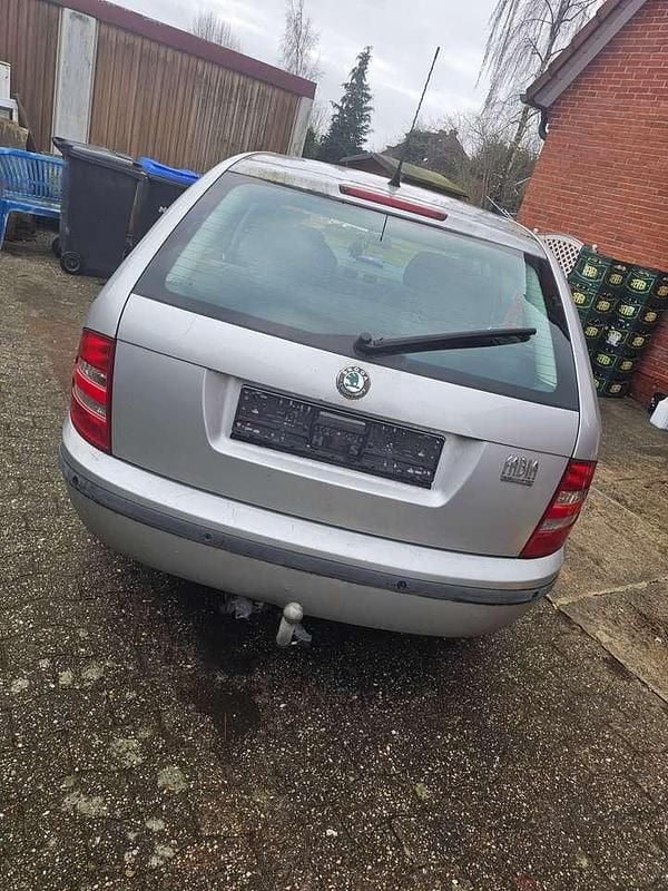 Gebraucht Skoda Fabia Classic 75 PS (55 kW) 2001 Silber Kombi