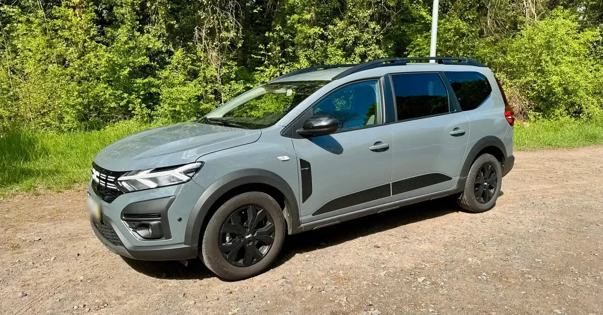 Gebraucht Dacia Jogger 110 PS (80 kW) 2023 Grau Van / Kleinbus