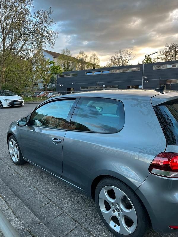 Second-hand VW Golf 160 CP (117 kW) 2009 Gri Coupe