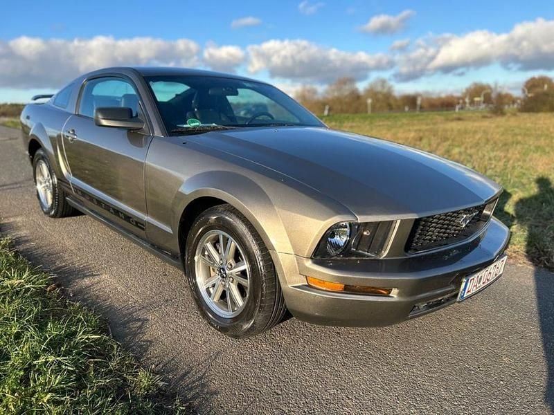 Gebraucht Ford Mustang 205 PS (150 kW) 2005 Grau Coupé