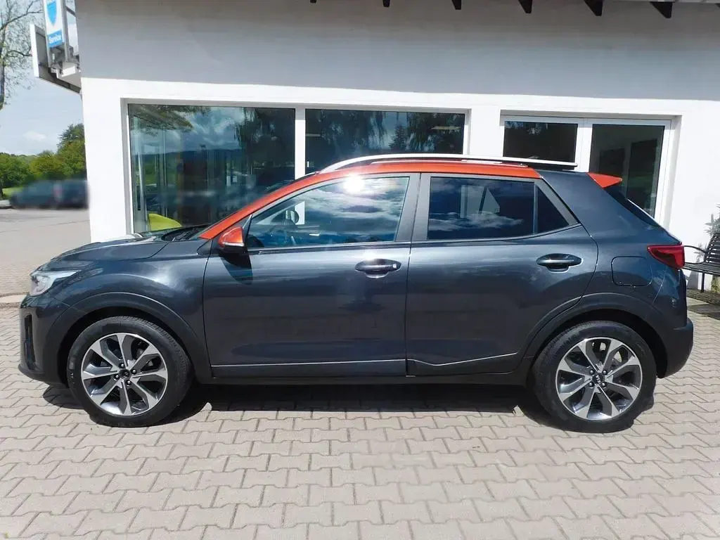 Gebraucht Kia Stonic DREAM-TEAM Edition 101 PS (74 kW) 2020 Grau SUV