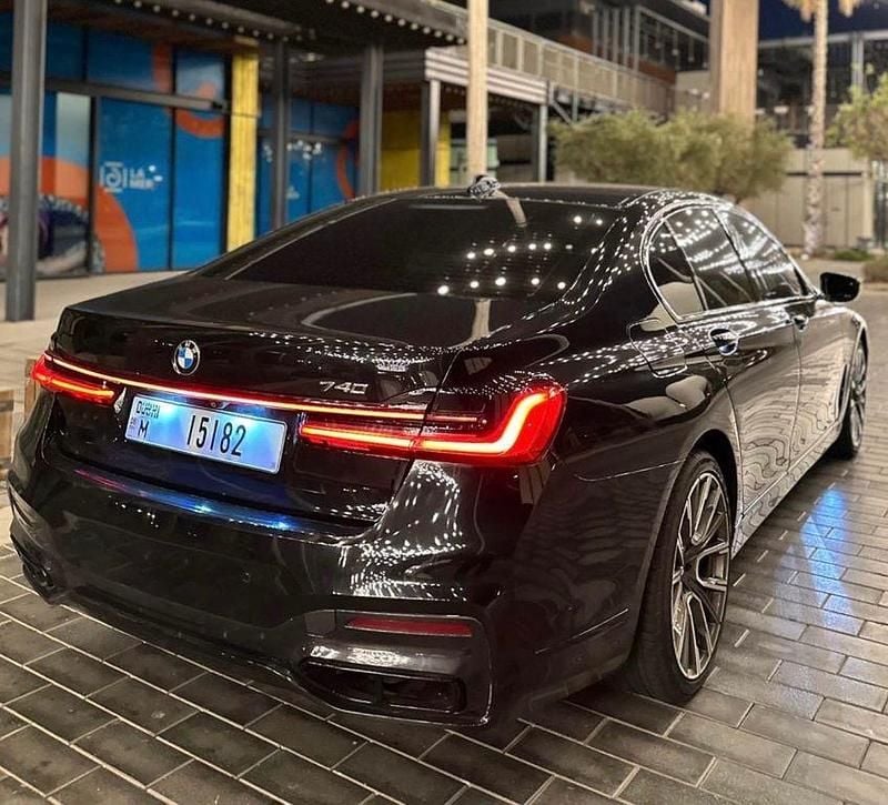 Gebraucht BMW 740 326 PS (239 kW) 2019 Schwarz Limousine