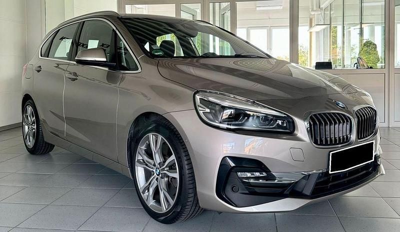 Gebraucht BMW 225 Sport Line 231 PS (169 kW) 2020 Beige Van / Kleinbus