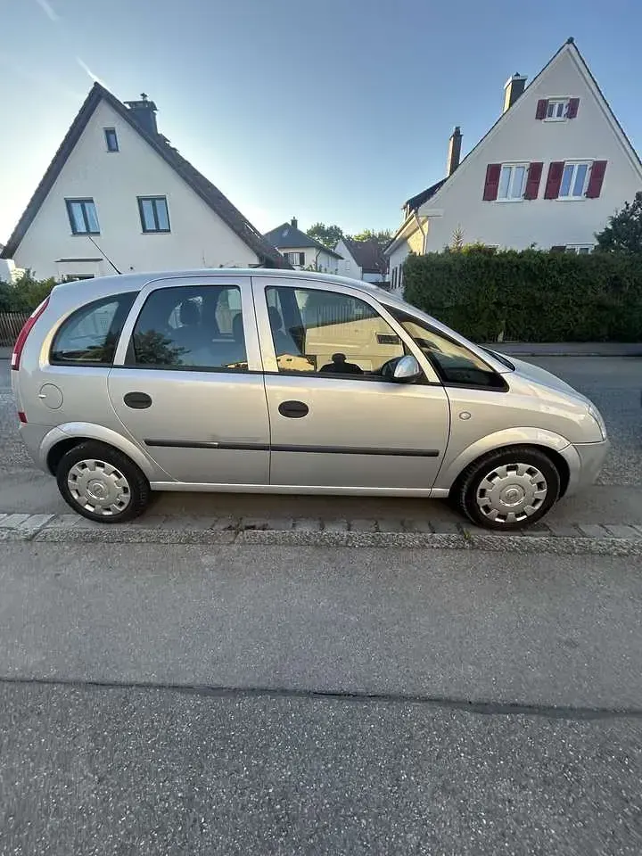 Gebraucht Opel Meriva Cosmo 125 PS (91 kW) 2003 Van / Kleinbus