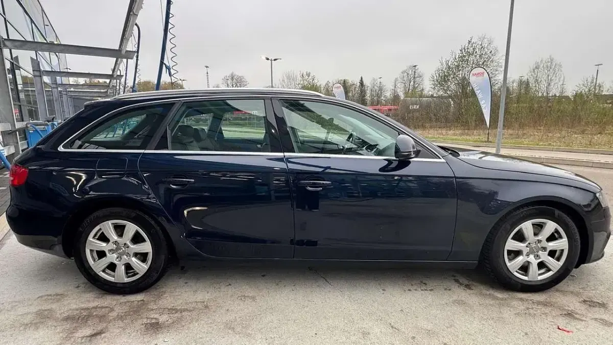Gebraucht Audi A4 S-Line 143 PS (105 kW) 2008 Blau Kombi