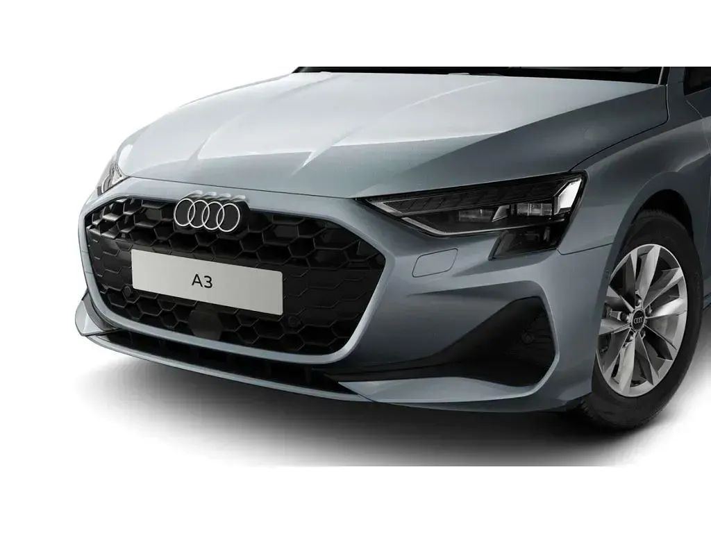 Gebraucht Audi A3 Sport 150 PS (110 kW) 2025 Silber Limousine