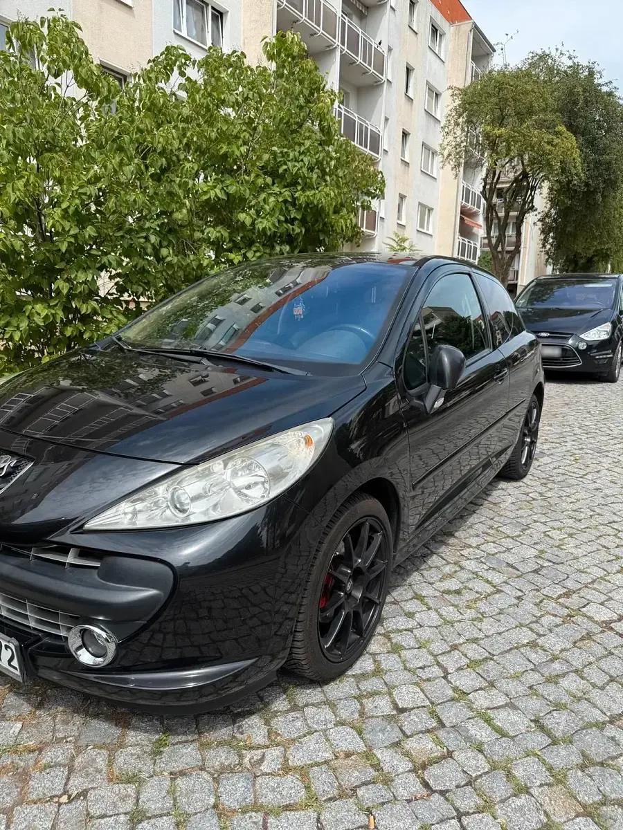 Gebraucht Peugeot 207 109 PS (80 kW) 2007 Schwarz Kleinwagen