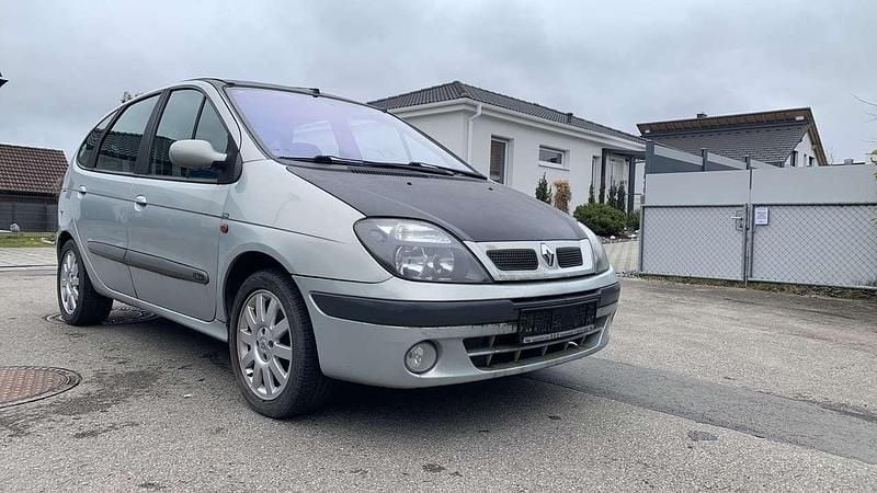 Gebraucht Renault Scénic Expression 107 PS (78 kW) 2002 Silber Van / Kleinbus