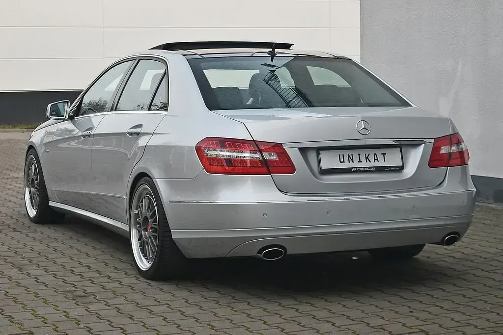 Gebraucht Mercedes E350 Night 292 PS (214 kW) 2009 Silber Limousine