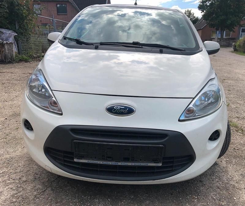 Weiß Gebraucht 2013 Ford Ka Kleinwagen | 2.300 € (Guter Preis) - Bild 1/4