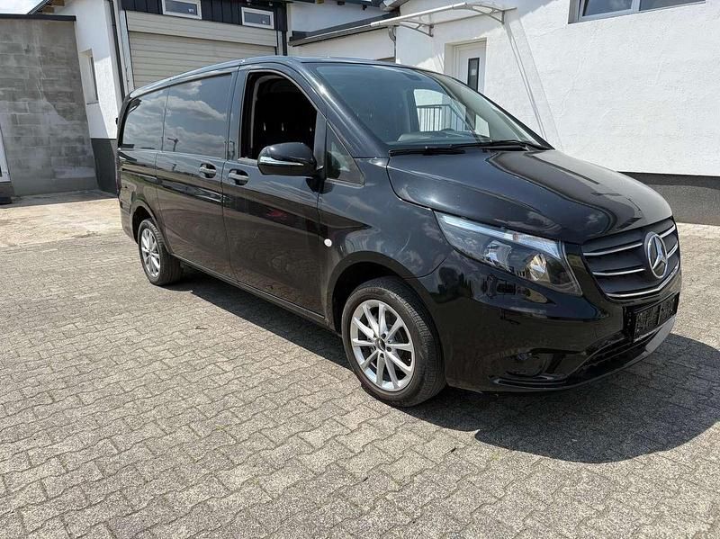 Gebraucht Mercedes Vito 136 PS (100 kW) 2019 Schwarz Van