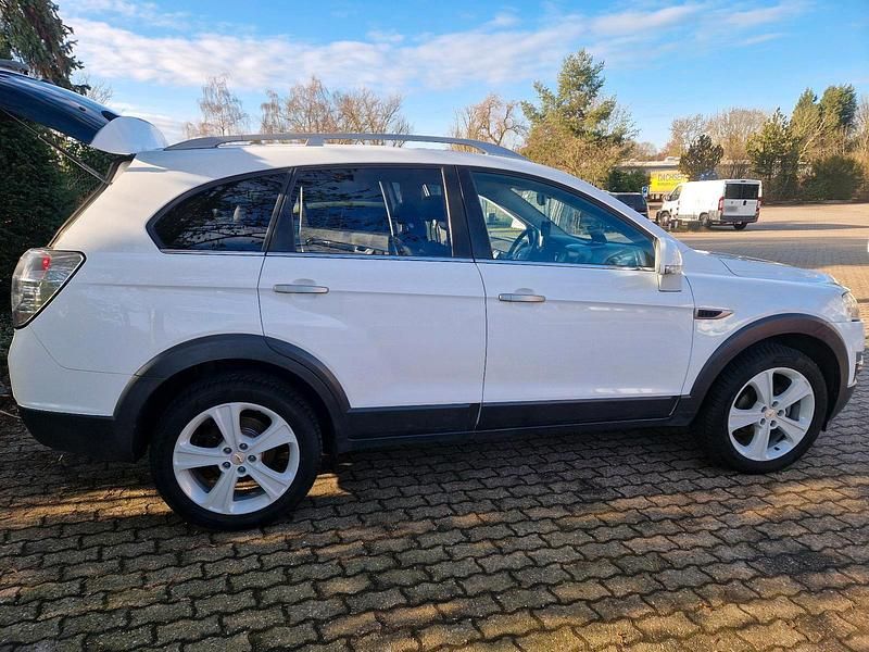 Gebraucht Chevrolet Captiva 184 PS (135 kW) 2011 Weiß SUV