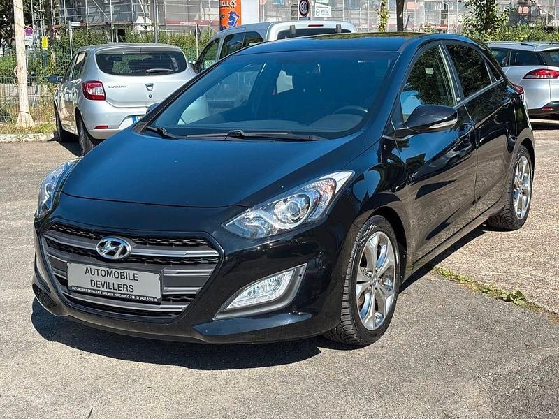 Schwarz Gebraucht 2016 Hyundai i30 Passion Limousine | 12.990 € (Fairer Preis) - Bild 1/4