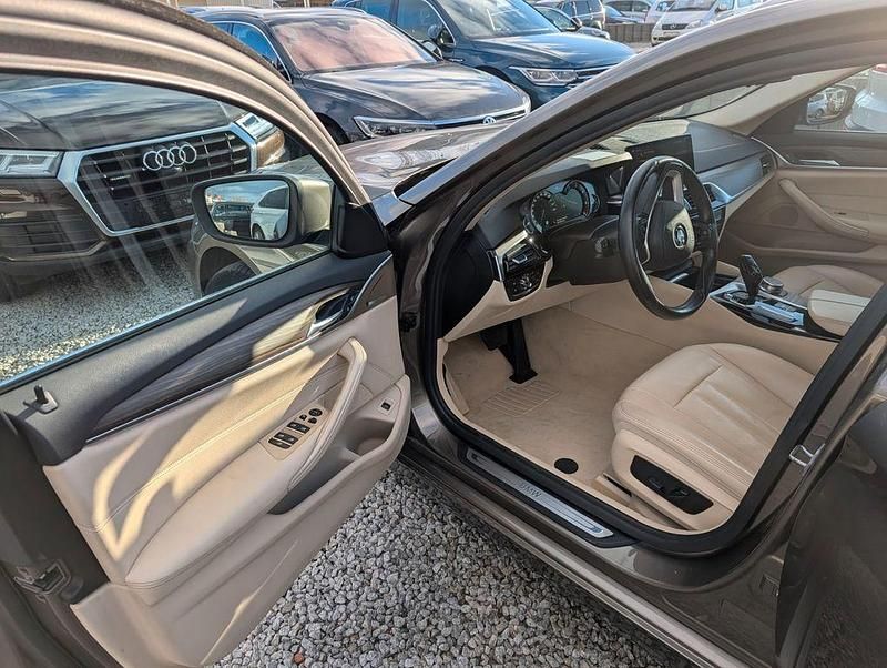 Gebraucht BMW 520 190 PS (139 kW) 2018 Braun Kombi